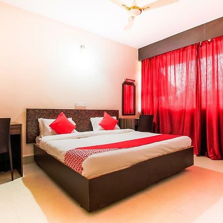 Oyo 18794 Hotel Colva Plaza ภายนอก รูปภาพ
