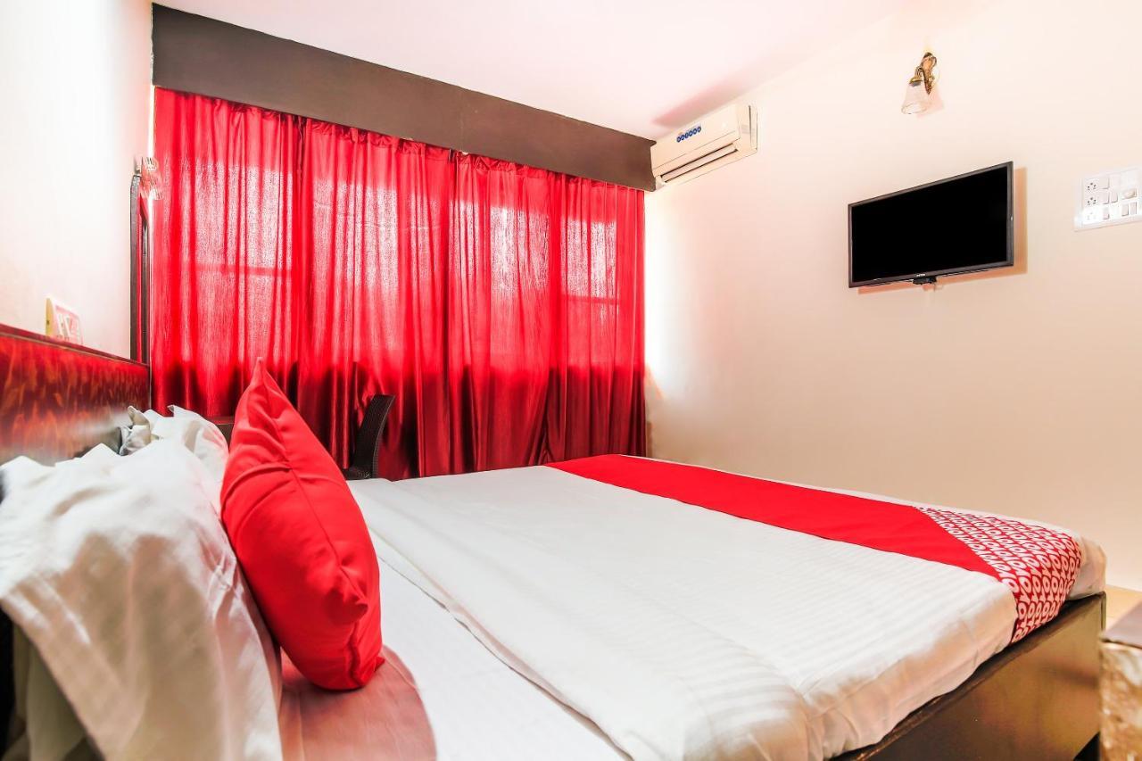 Oyo 18794 Hotel Colva Plaza ภายนอก รูปภาพ