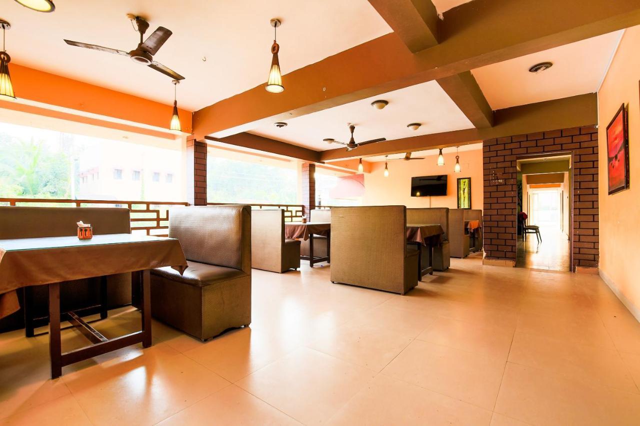 Oyo 18794 Hotel Colva Plaza ภายนอก รูปภาพ