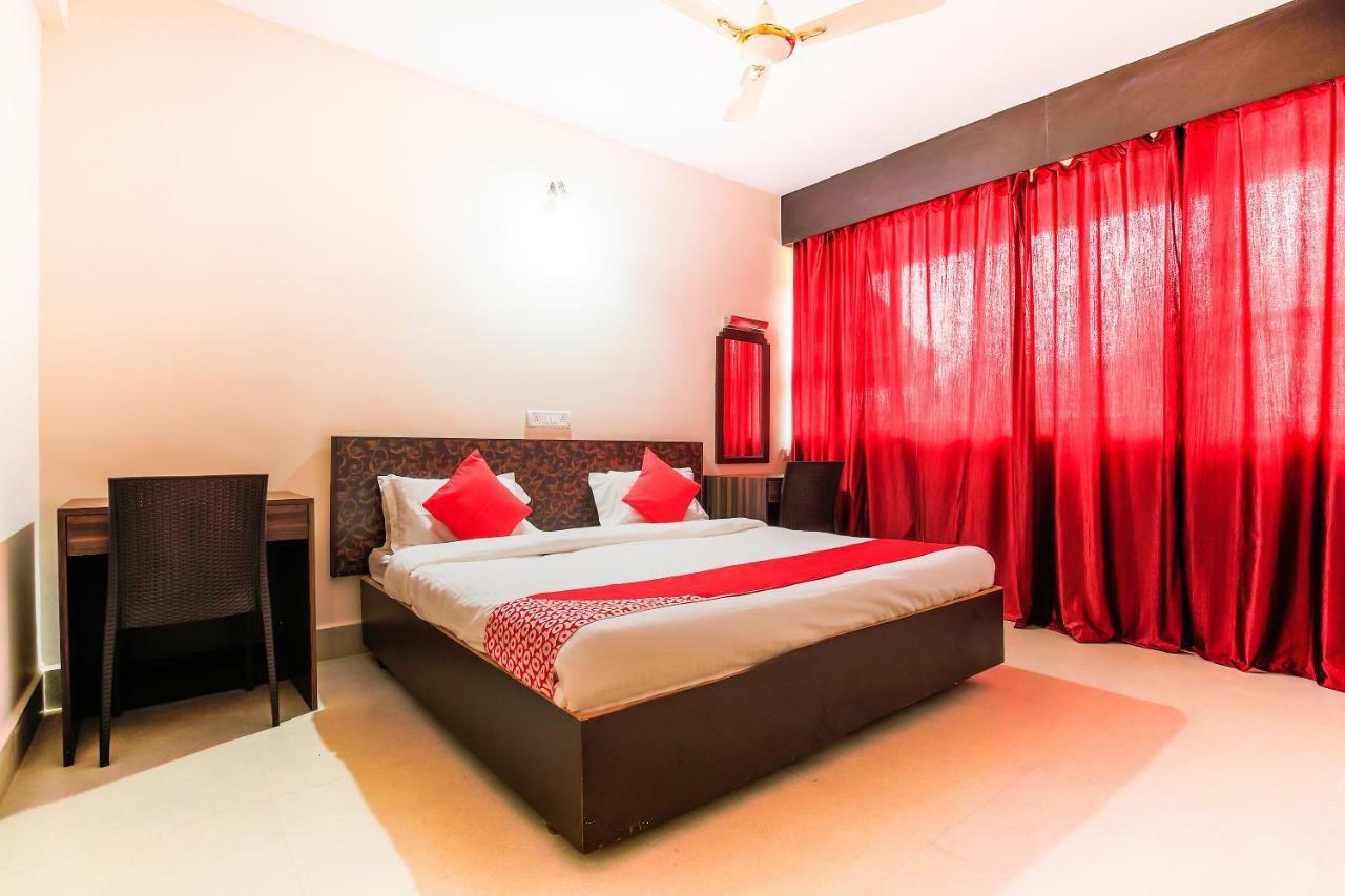 Oyo 18794 Hotel Colva Plaza ภายนอก รูปภาพ